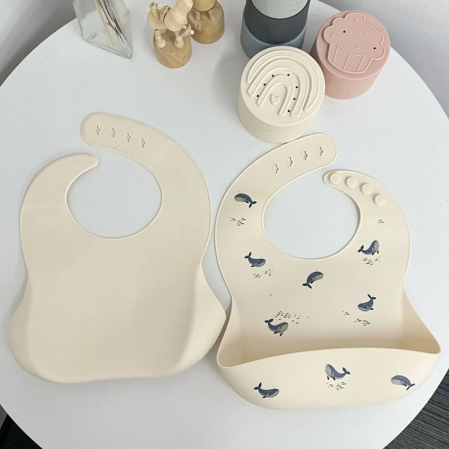 WhaleTidy Silicone Feeding Bib